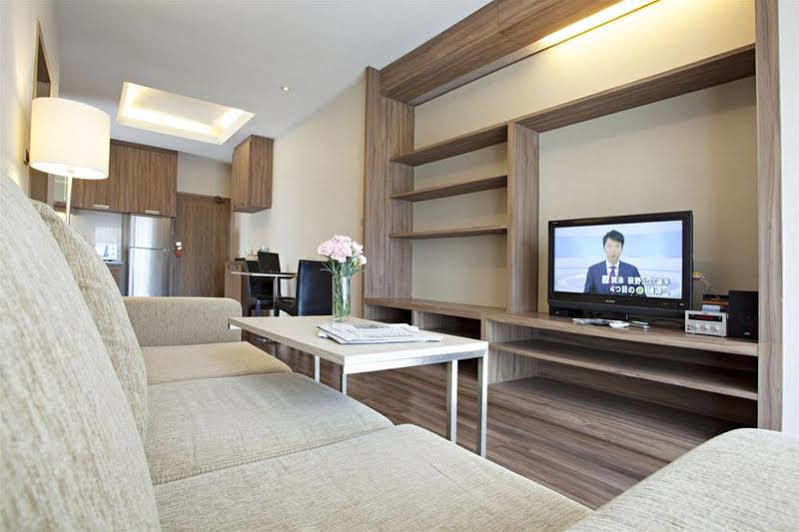 V Residence Serviced Apartment Μπανγκόκ Εξωτερικό φωτογραφία