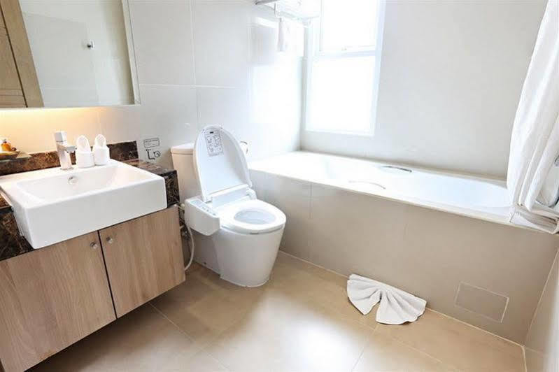 V Residence Serviced Apartment Μπανγκόκ Εξωτερικό φωτογραφία