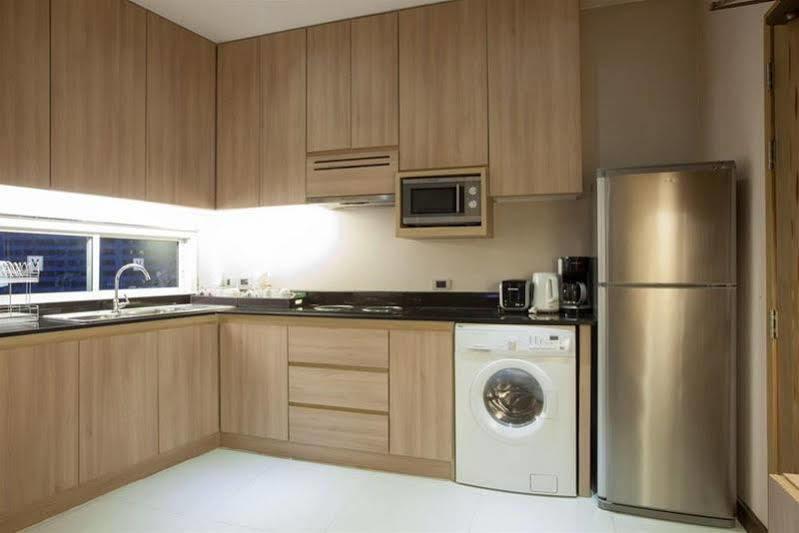 V Residence Serviced Apartment Μπανγκόκ Εξωτερικό φωτογραφία