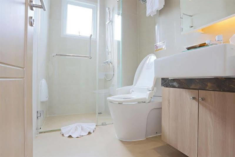V Residence Serviced Apartment Μπανγκόκ Εξωτερικό φωτογραφία
