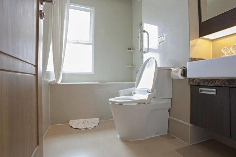 V Residence Serviced Apartment Μπανγκόκ Εξωτερικό φωτογραφία