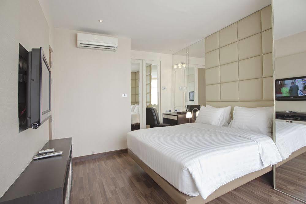 V Residence Serviced Apartment Μπανγκόκ Εξωτερικό φωτογραφία
