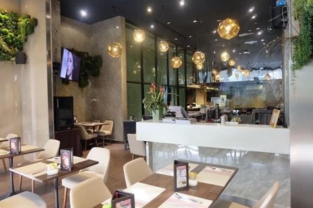 V Residence Serviced Apartment Μπανγκόκ Εξωτερικό φωτογραφία